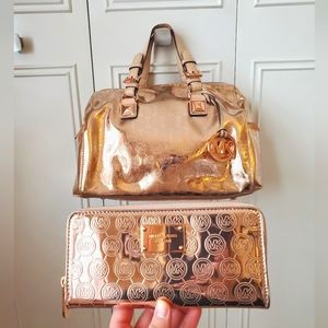 Michael Kors Gold Metallic Purse w Matching Wallet | Has been Loved 💕